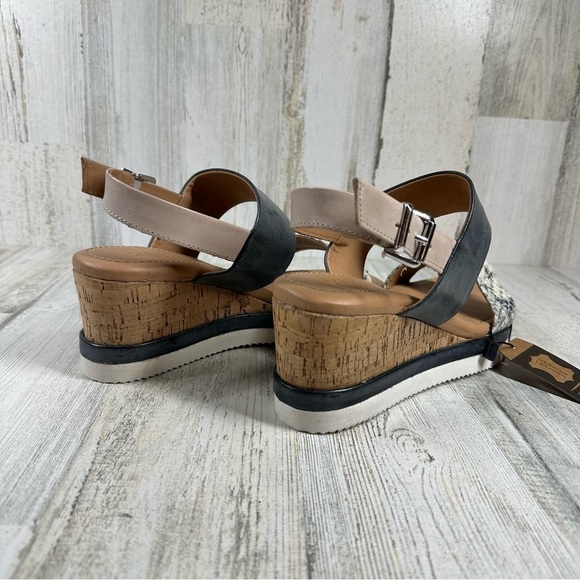 New Crevo Vickee Cork Sling Back Wedge Heel Sandal in Snake #118 - Picture 6 of 12